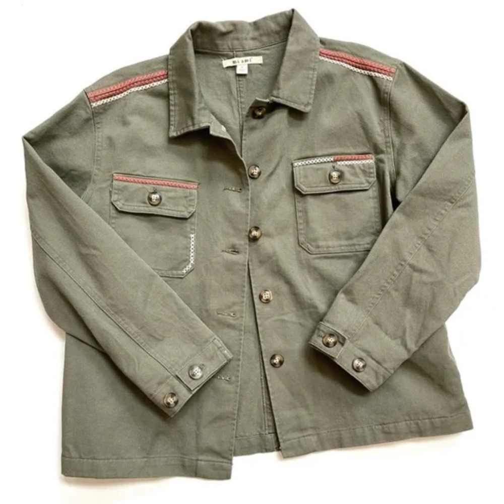 Francesca’s Miami olive green embroidered shacket size small jacket